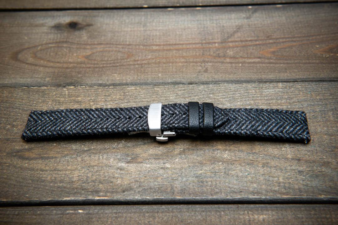 HARRIS TWEED® Watch Strap – Highland Shadow. With a deployment clasp.