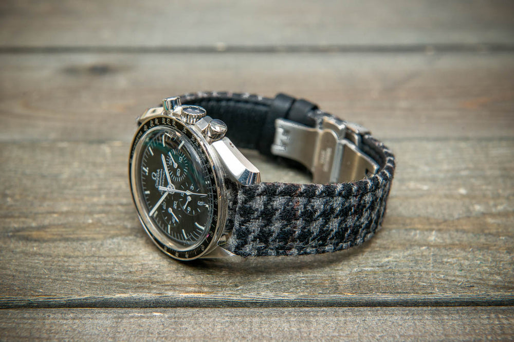 Ashen Plaid HARRIS TWEED® Watch Strap – Classic Style. With a deployment clasp.