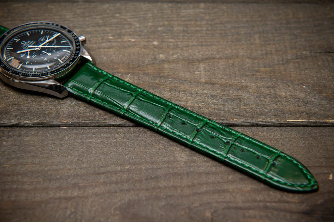 Leather watch strap, band made of calf leather with croc grain pattern 18-24 mm - finwatchstraps