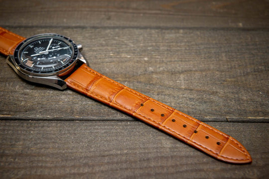 Leather watch strap, band made of calf leather with croc grain pattern 18-24 mm - finwatchstraps